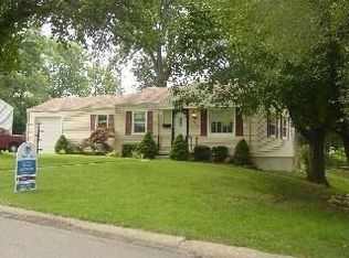 2405 NE 53rd St, Kansas City, MO 64118