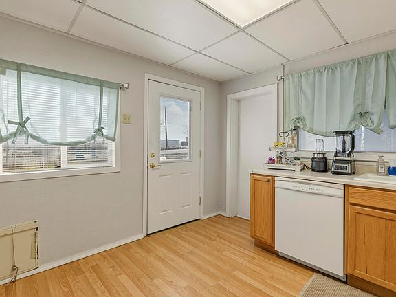 4th image of 2888 Greensprings Dr