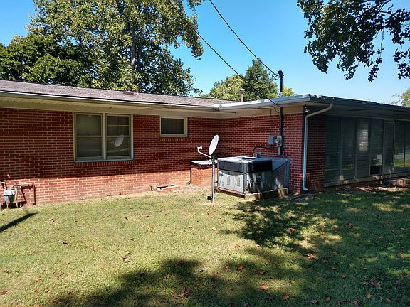 5th image of 1513 Wilson St