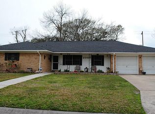 2300 French Pl, Baytown, TX 77520