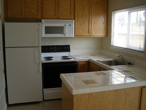2nd image of 290 Beelard Dr APT 6