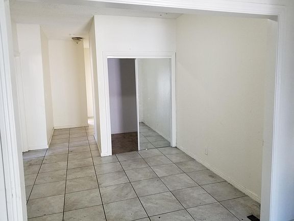 3rd image of 3602 Patio Pl