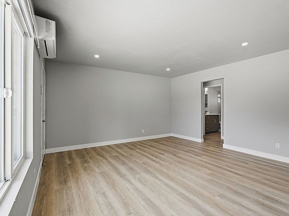 5th image of 381-385 Riverside Dr