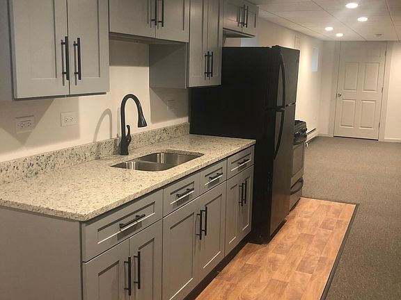 3rd image of 3713 N Olcott Ave