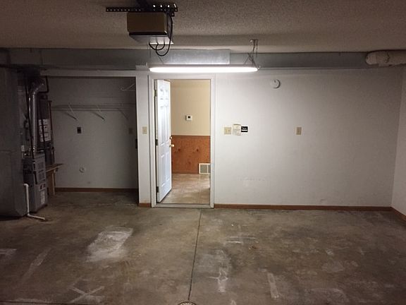 5th image of 4904 Charm Oak Dr #B