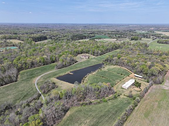 3rd image of 7165 Summerdale Rd