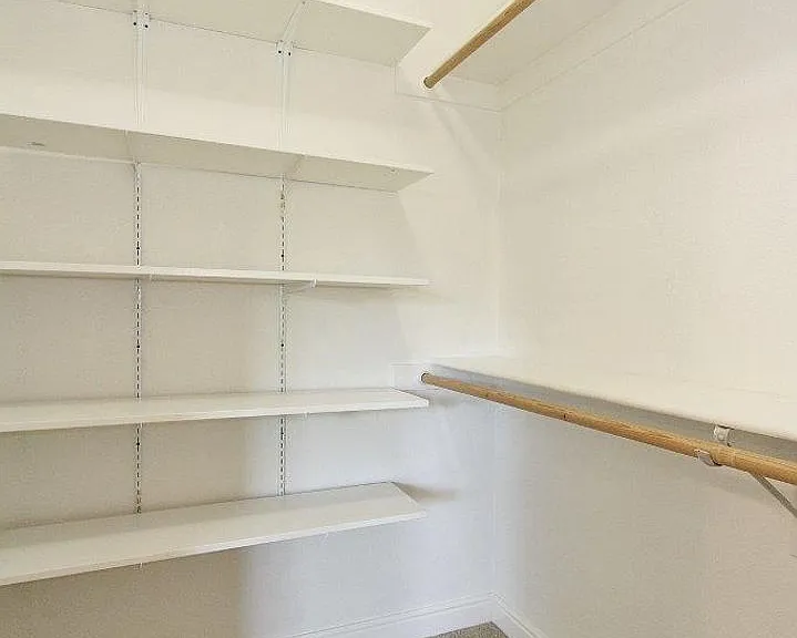 1334 N Gawaine Pl — Photo 18