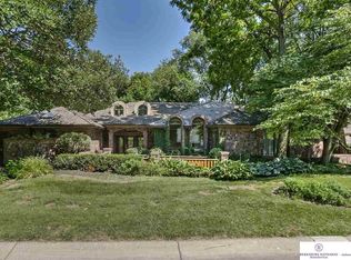 1227 S 112th Plz, Omaha, NE 68144