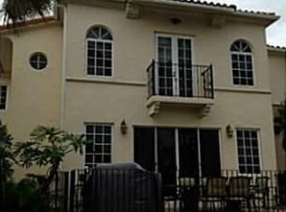 3225 NE 207th Ter, Miami, FL 33180