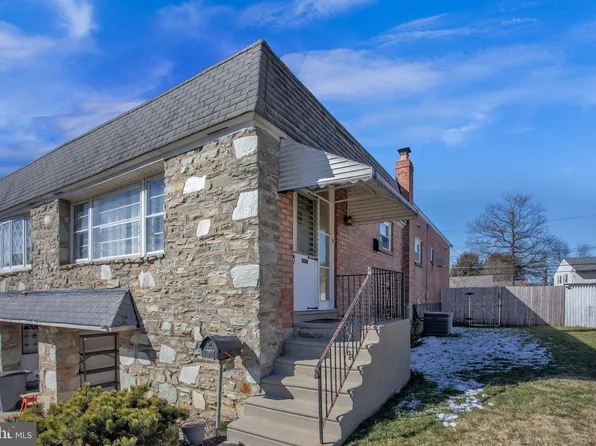 9974 Sandy Rd, Philadelphia, PA 19115