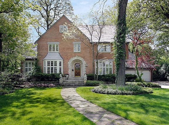 2nd image of 132 Winnetka Ave