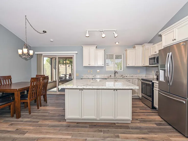 14227 W Yosemite Dr — Photo 7