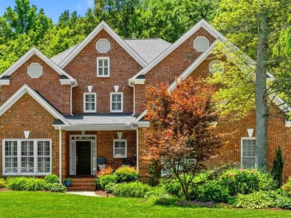 2605 Southwick Dr, Greensboro, NC 27455