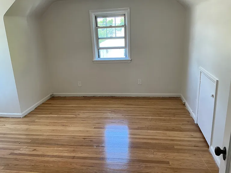 226 Livingston St #2 — Photo 7