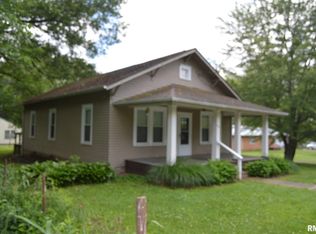 803 E Main St, Norris City, IL 62869