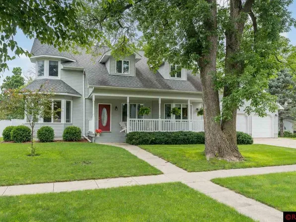 919 6th St N, Saint James, MN 56081