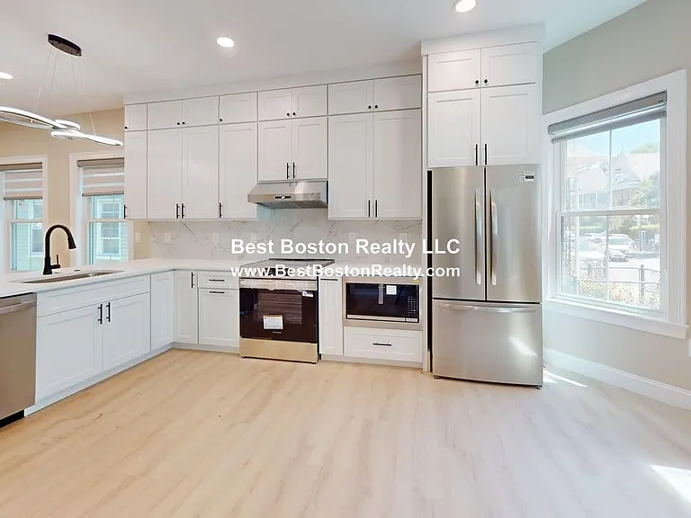 231 Highland Ave #1 — Photo 9