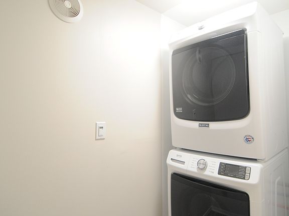 4th image of 5214 15th Ave NE #1/2