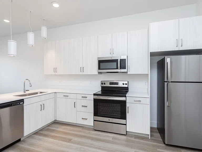 Wasatch View Apartments — Photo 21