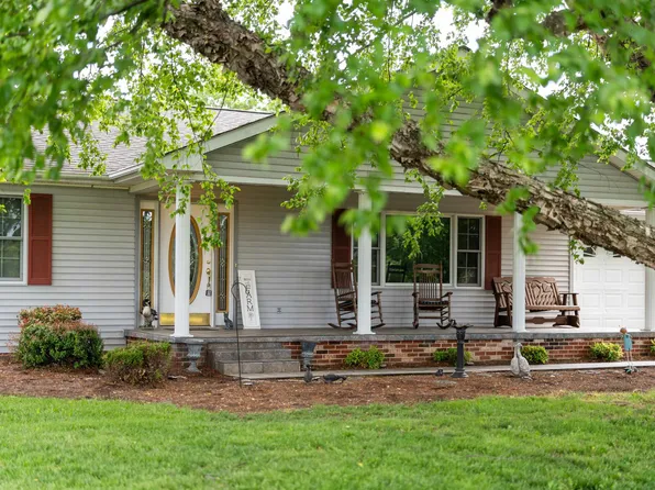 244 Cold Springs Rd, Stuarts Draft, VA 24477