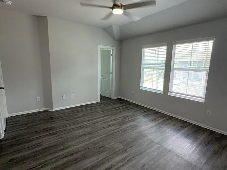 505 Hines Ave #B — Photo 12