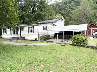 1561 Prenter Rd, Seth, WV 25181