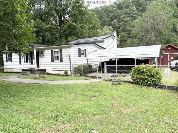 1561 Prenter Rd, Seth, WV 25181