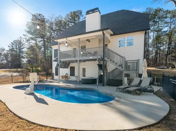 4201 Green Ct, Villa Rica, GA 30180