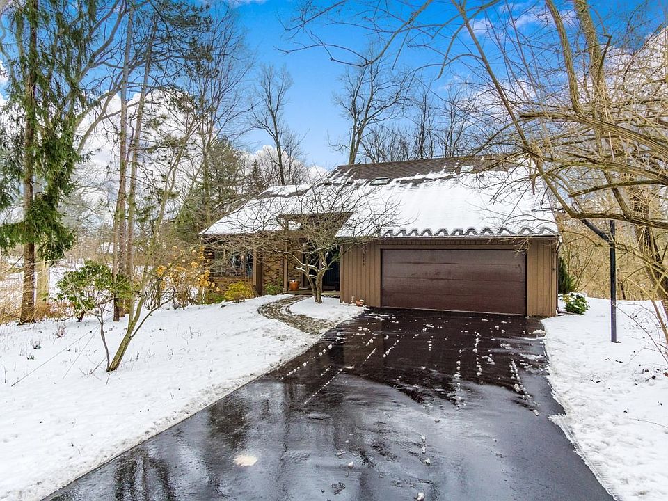 1st image of 3785 Fox Hunt Dr