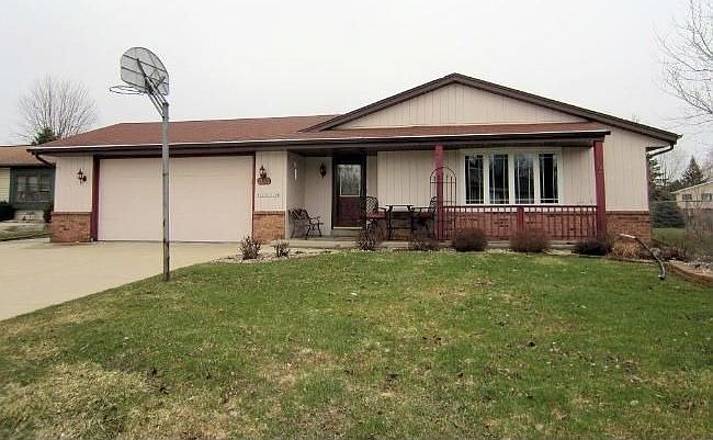 1st image of W201N16986 Chateau Dr