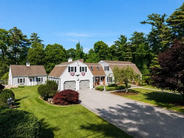 468 Delano Rd, Marion, MA 02738