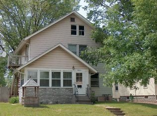 3623 Rockingham Rd, Davenport, IA 52802