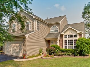 307 S Shagbark Ct, Round Lake, IL