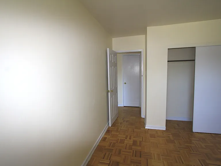 1307 Wilson Ave #1303 — Photo 20