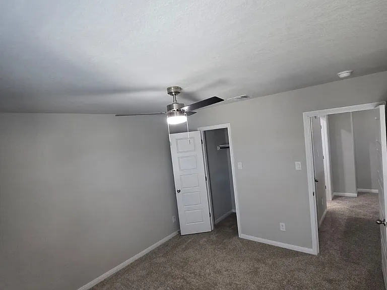 313 Caleb Ct — Photo 22