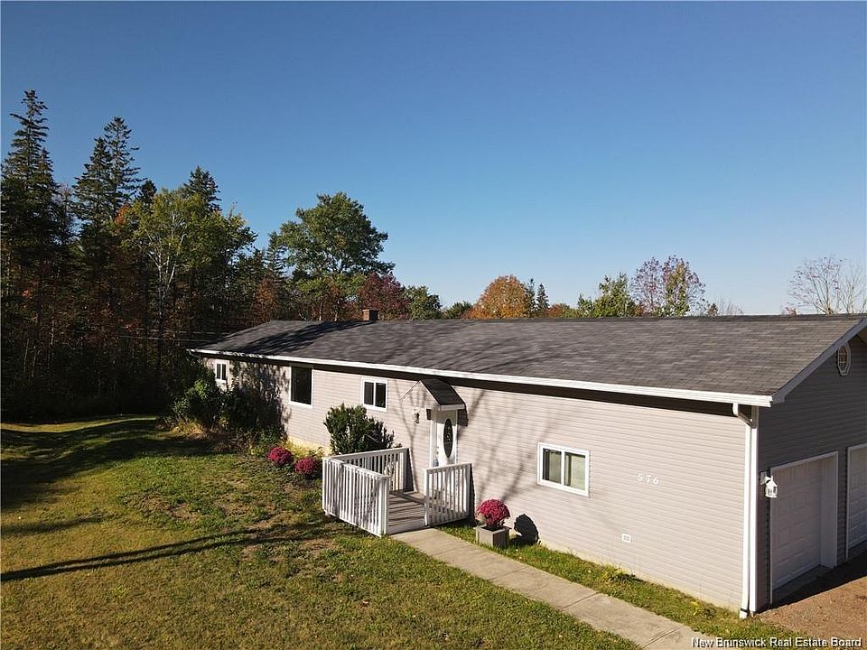 1st image of 576 Drurys Cove Rd