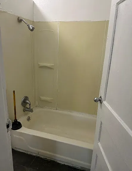48-50 Mitchell Ave #14 — Photo 3
