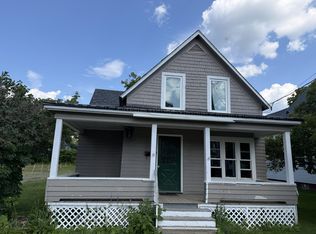 56 High St, Houlton, ME 04730