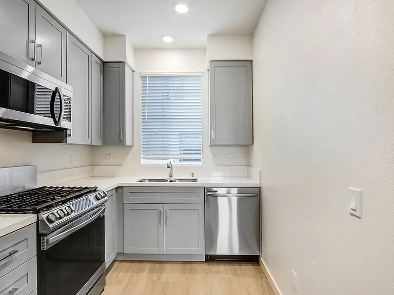 The Willow Townhomes — Photo 14