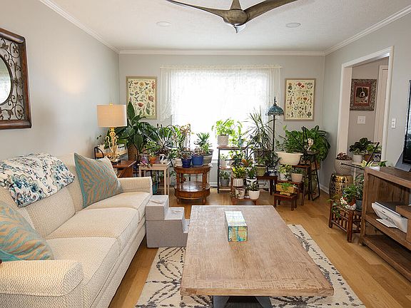5th image of 3405 W Edgebrook Dr