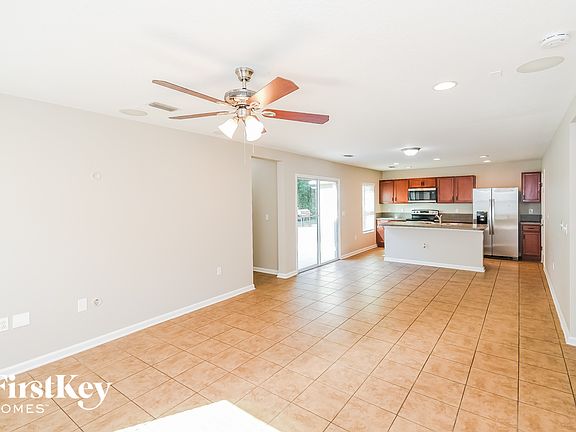 4th image of 12109 Alexandra Dr