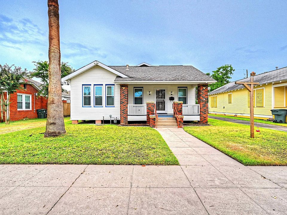 1st image of 4309 Avenue N 1/2
