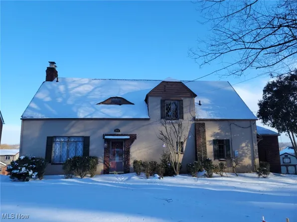 1002 Jackson Ave, Parkersburg, WV 26101