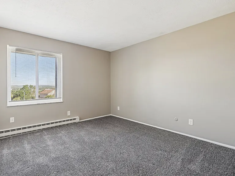 Oakwood Apartments — Photo 25