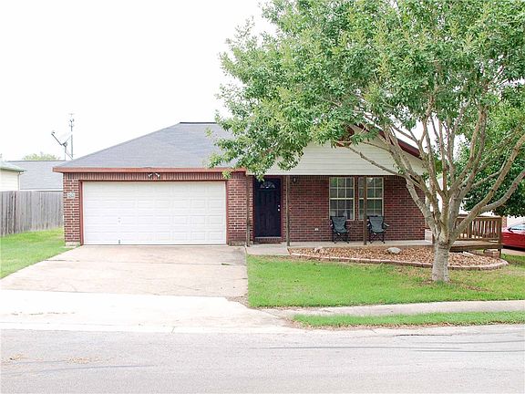 4th image of 1261 Hilltop Dr