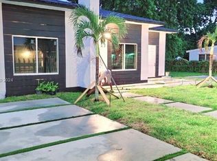 10220 SW 170th Ter, Miami, FL 33157