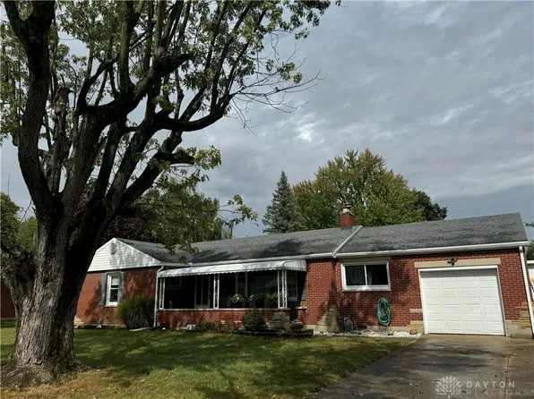 11 Norris Dr, West Milton, OH 45383