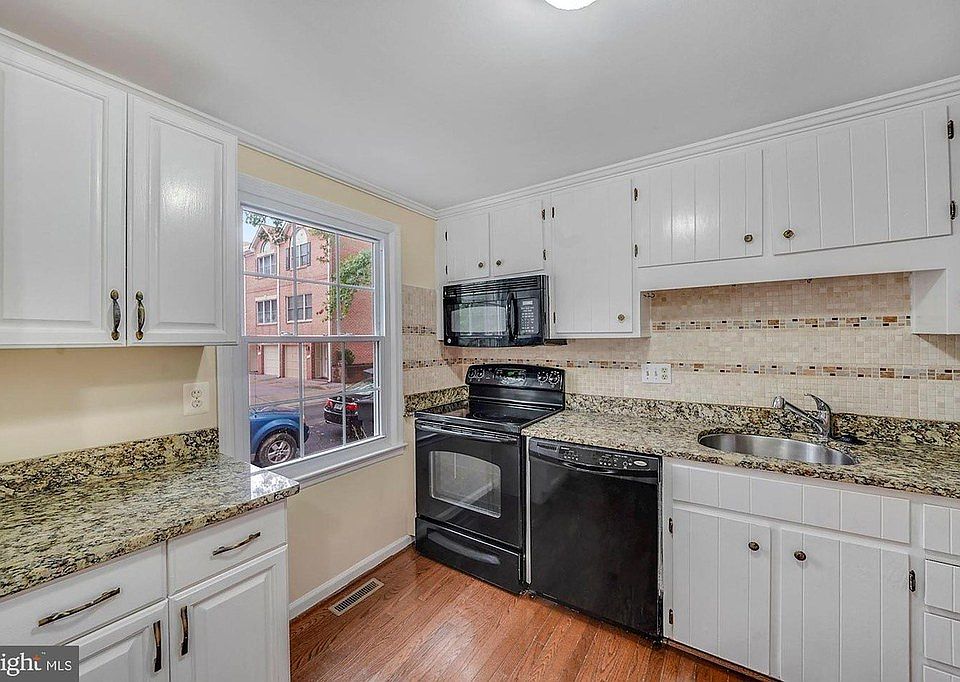 1st image of 1122 N Utah St