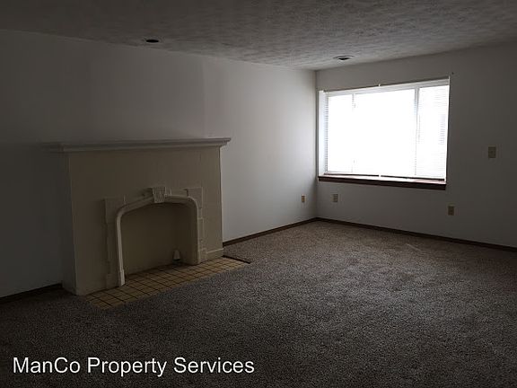 3rd image of 1845 Emerson Ave APT C3