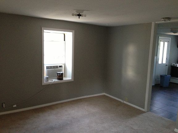 3rd image of 1071 Smith Ave